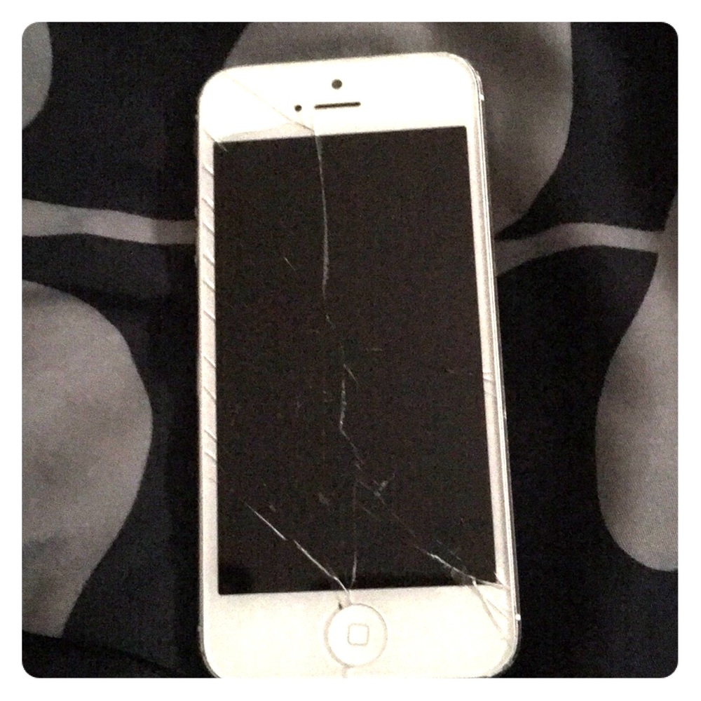 iPhone 5 s‼️‼️